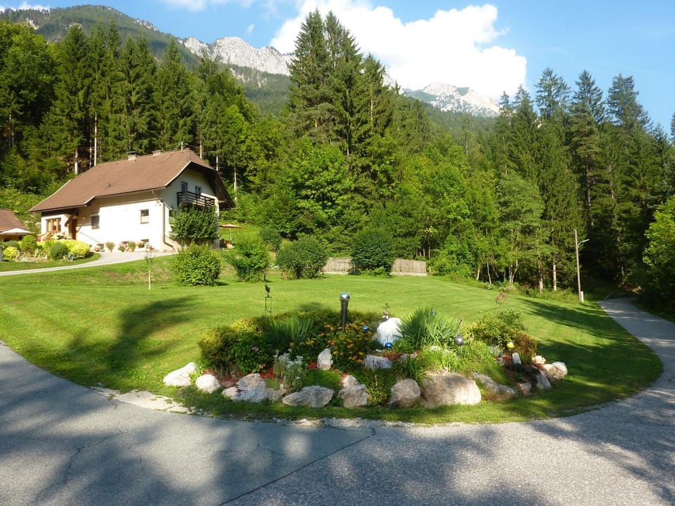 Facade/entrance, Spring, Summer, Garden
