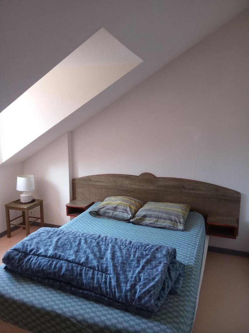 t3 duplex la maison du perroquet 2 chambres piscine dans un village de vacances a saint geniez d'olt aux portes de l'Aubrac House in Occitanie