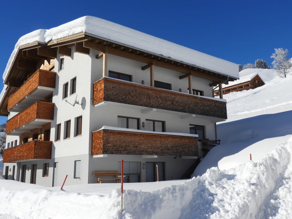 Property building, Winter