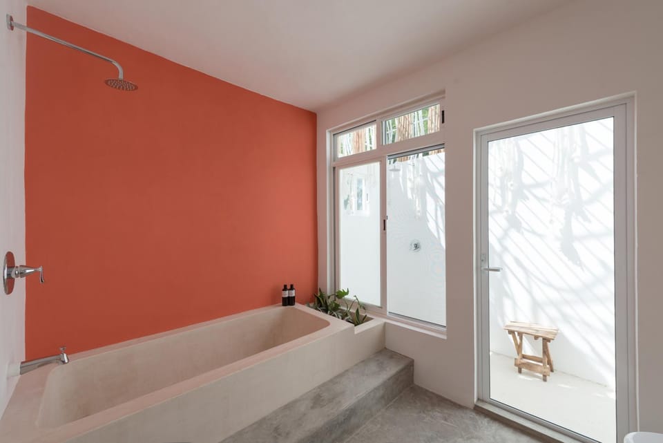 Shower, Hot Tub, Bathroom