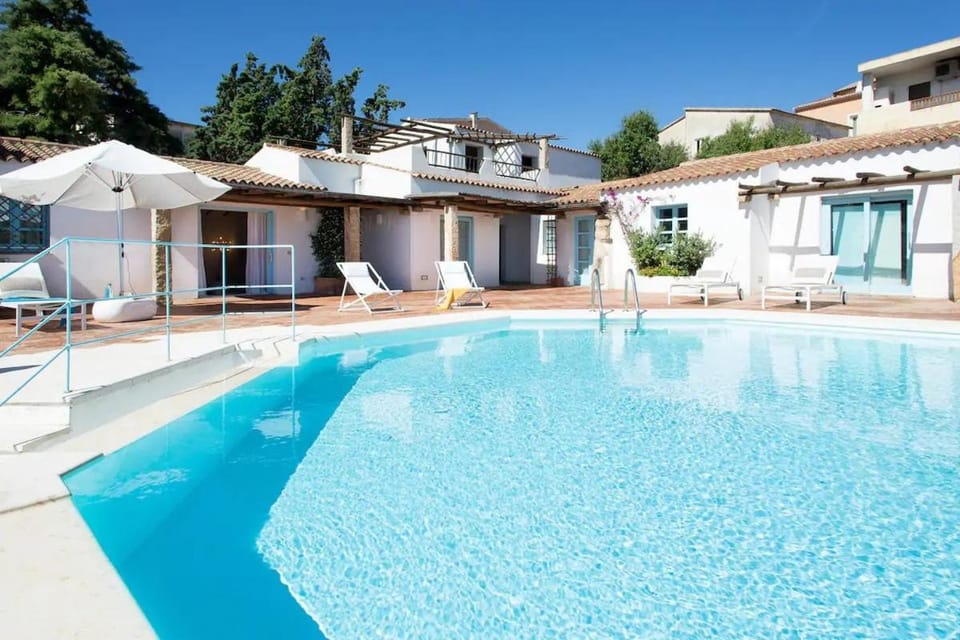 Property building, Swimming pool