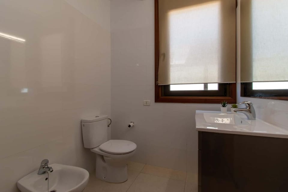 Apartamento Playa Las Vistas, free Wifi - playa Apartment in Playa de las Americas