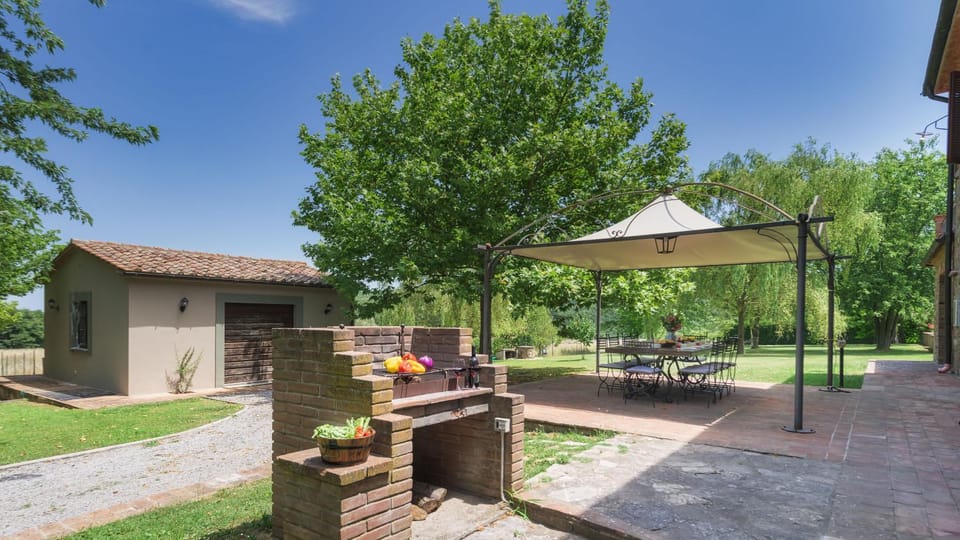 Facade/entrance, BBQ facilities