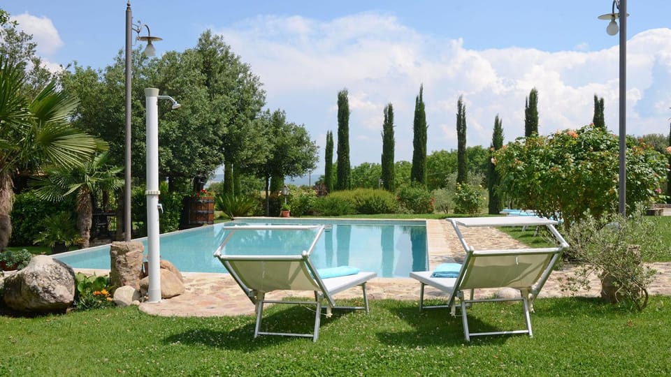 Solarium, Swimming pool