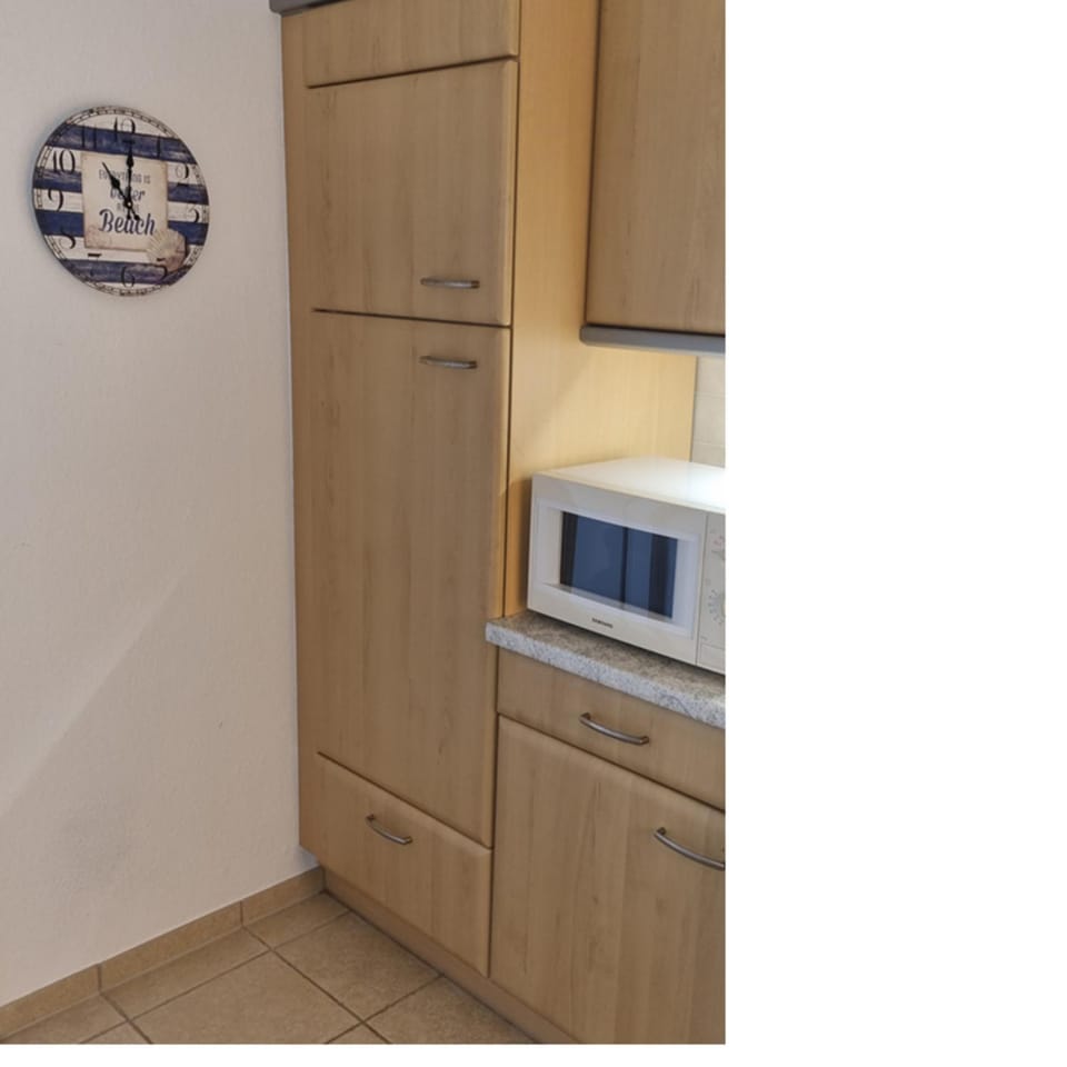 Fewo Muschelgetuschel im Prinz Hamlet - Pool und direkte Strandlage Apartment in Ostholstein