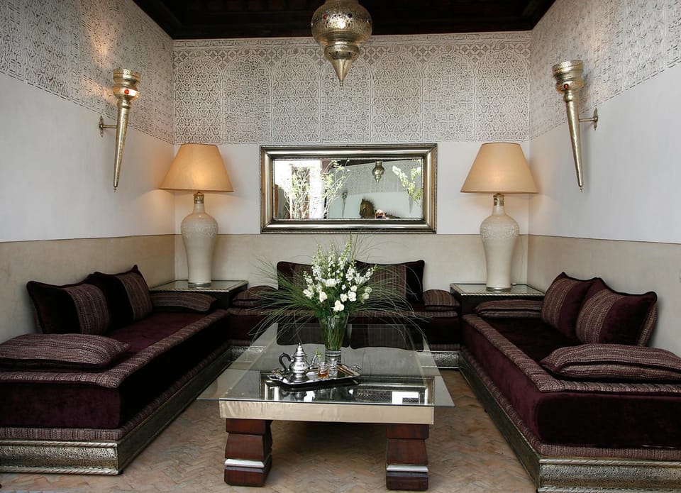 Lobby or reception, Internal: Not applicable to any particular room