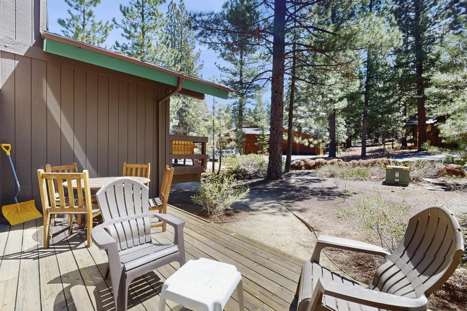 Indian Hill Hush House in Sierra Nevada