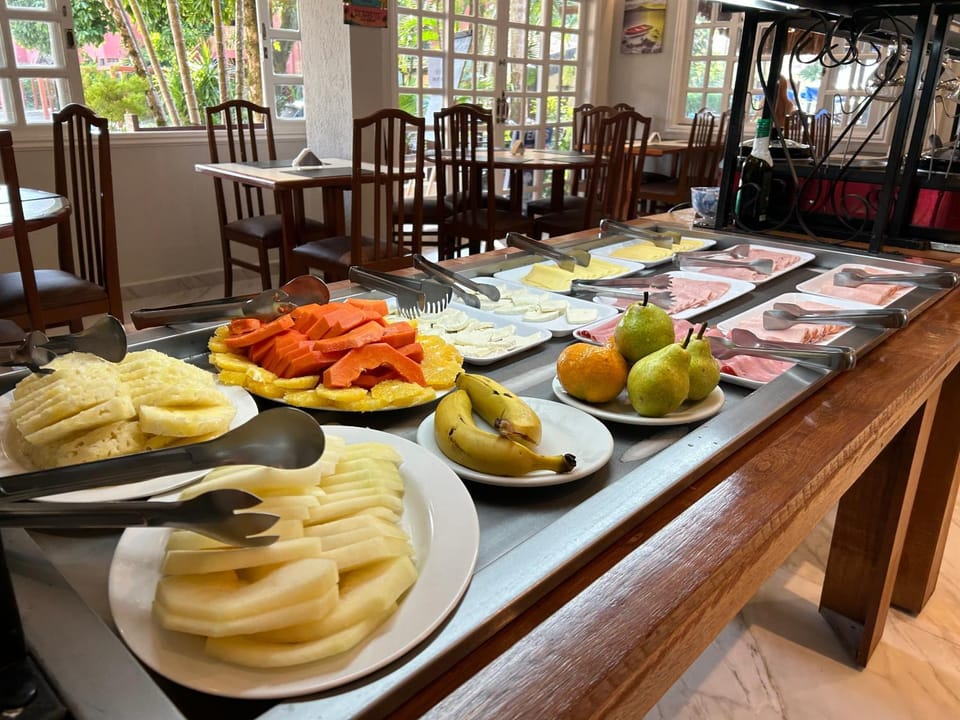 Breakfast, Buffet breakfast