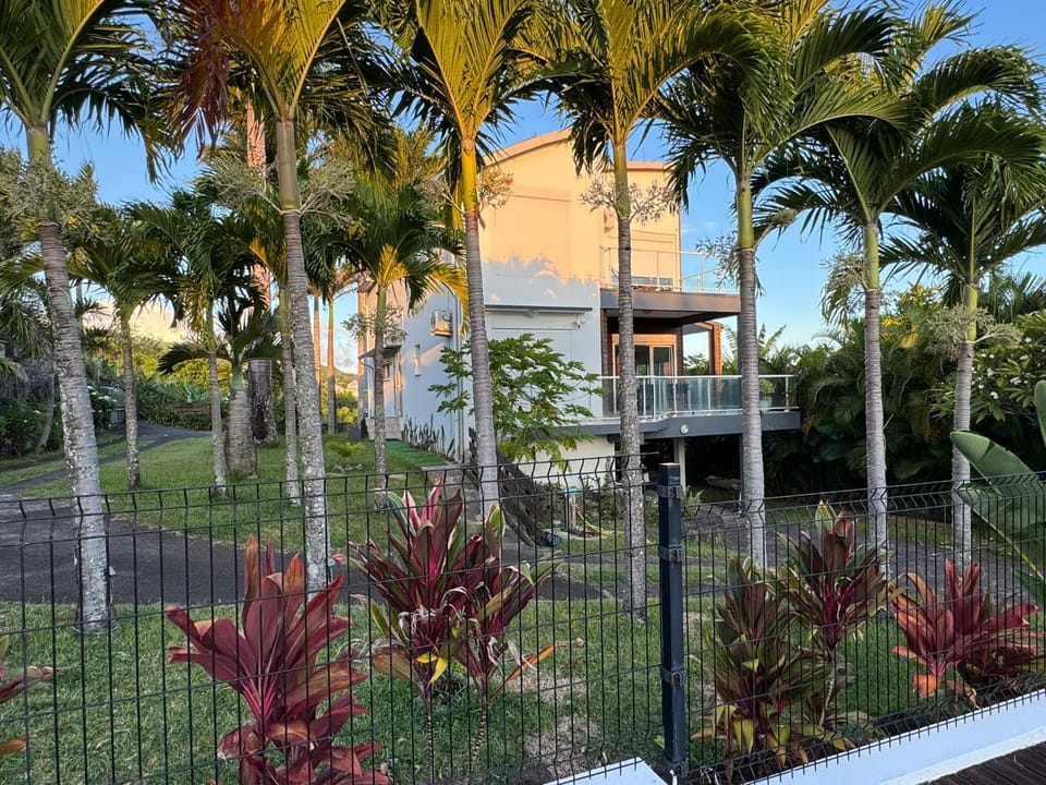 Property building, Garden