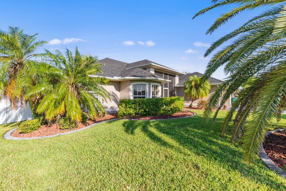 Coral Paradise House in Cape Coral
