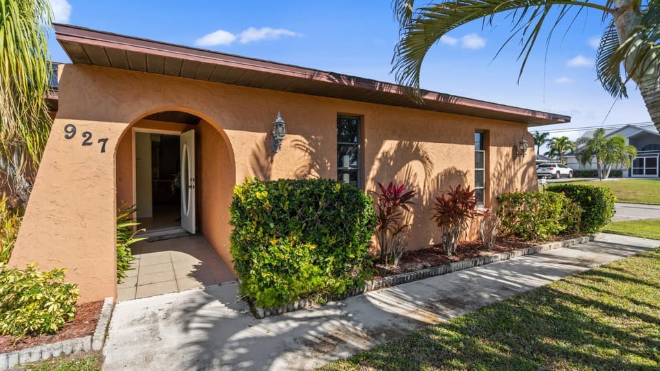 Paula's Palm Paradise House in Cape Coral