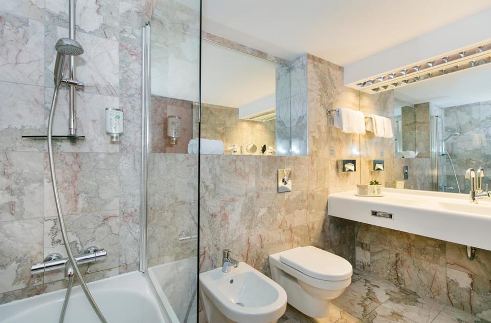 Toilet, Bathroom