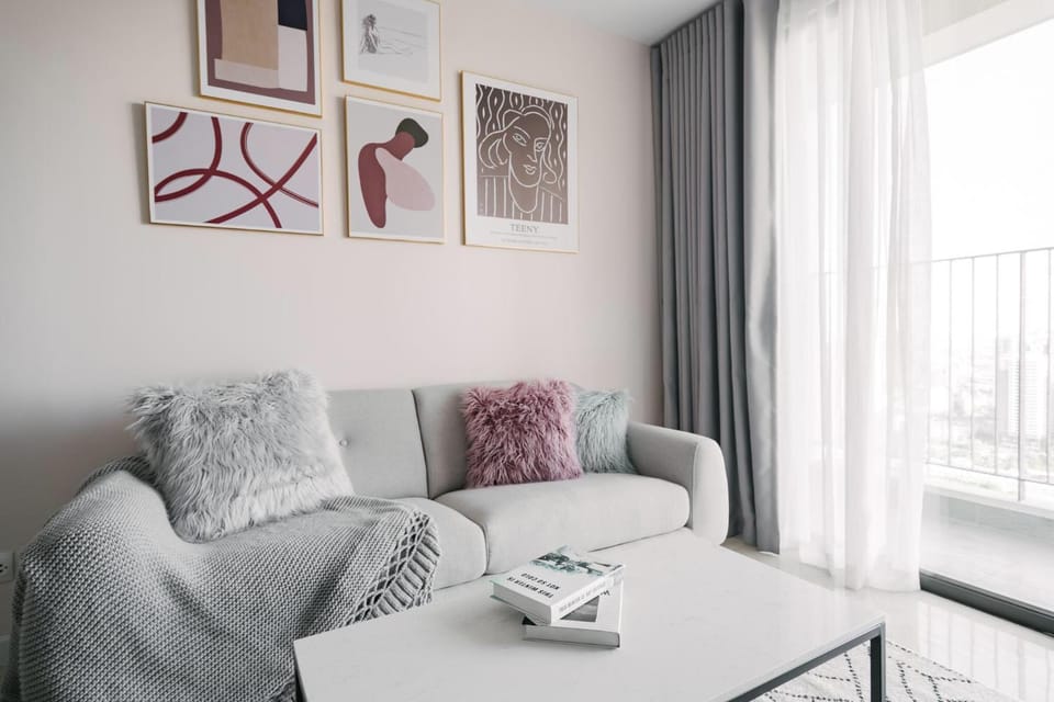 Living room, Seating area