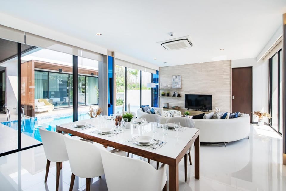Luxury Residences 3-Bedroom Pool Villa Beach Access, Na Jomtien Pattaya Villa in Pattaya City