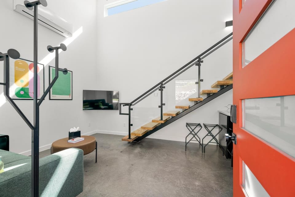 Quantum Tiny Loft at East End Revitalized House in Houston