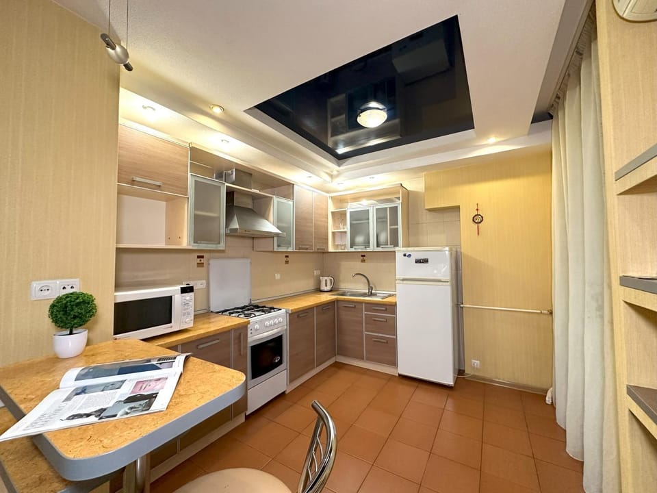 microwave, oven, kitchen