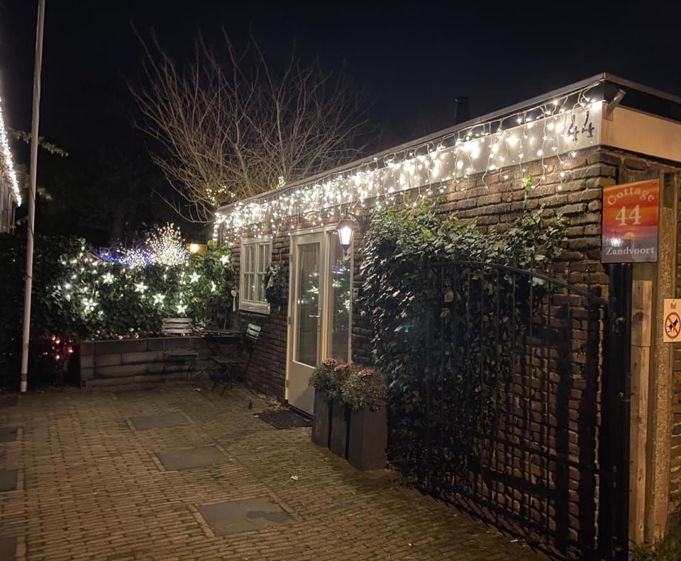 Property building, Night