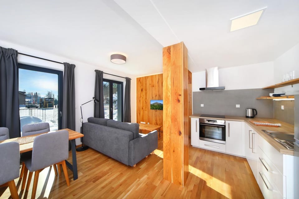 Kitchen or kitchenette, Living room