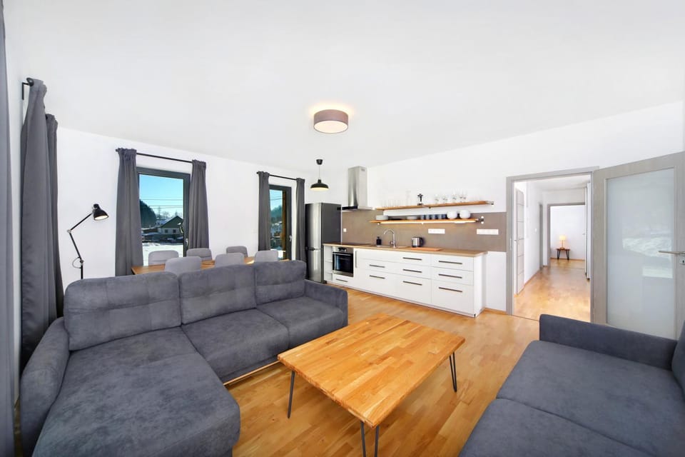Kitchen or kitchenette, Living room