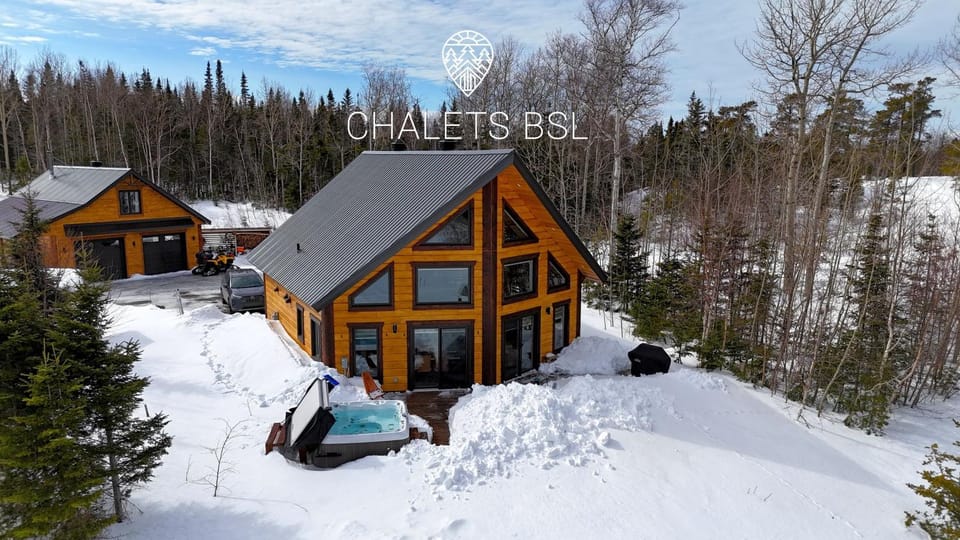 Property building, Winter, Spa and wellness centre/facilities