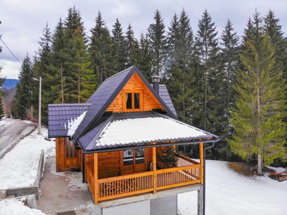 Brvnara Vukovine Chalet in Zlatibor District, Serbia