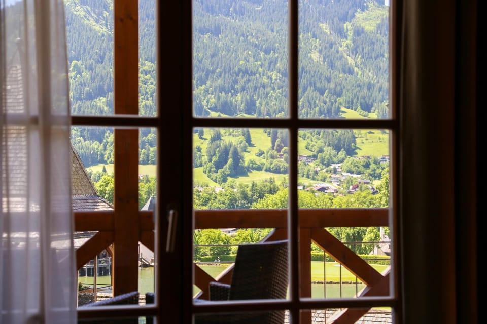 View (from property/room), Balcony/Terrace, Mountain view