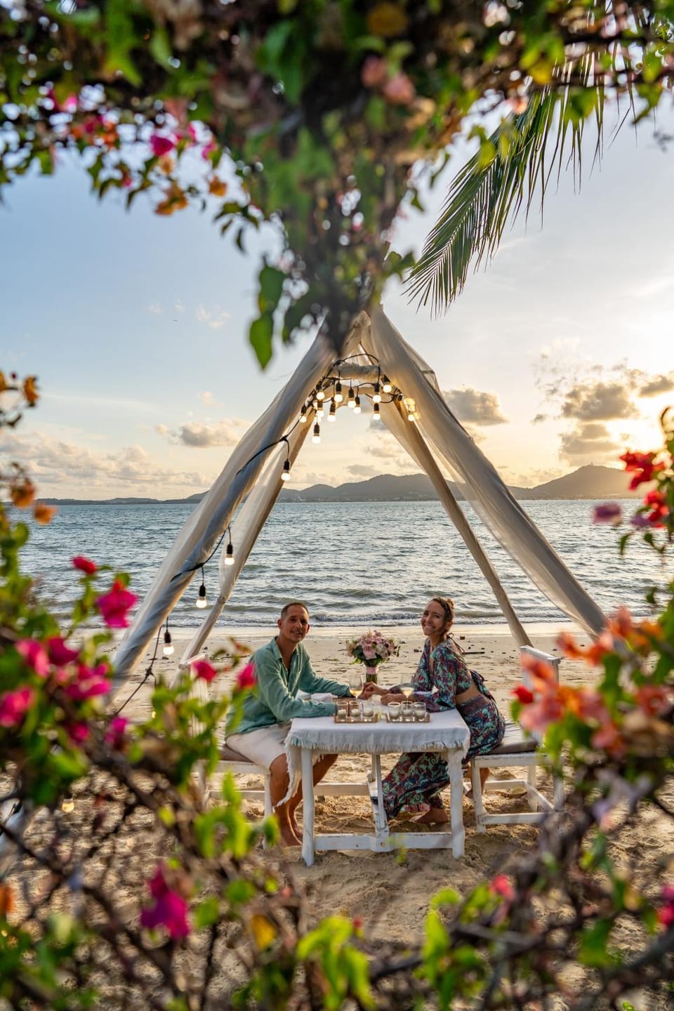 Restaurant/places to eat, Beach