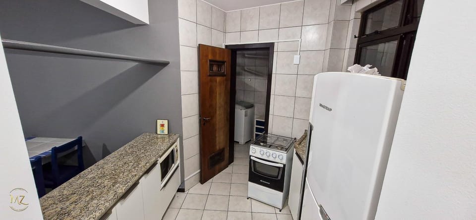 Ape Gaivota( ingleses) 2 quartos(1suite) garagem . Apartment in Florianopolis