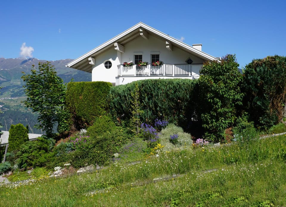 Property building, Garden