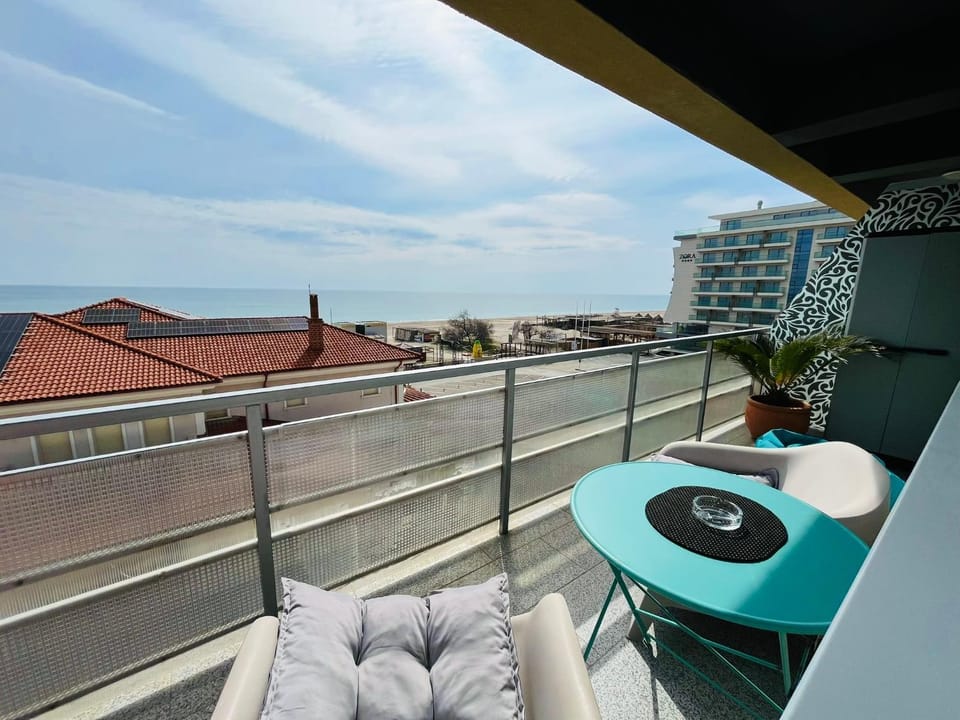 Day, Natural landscape, View (from property/room), Balcony/Terrace, Sea view