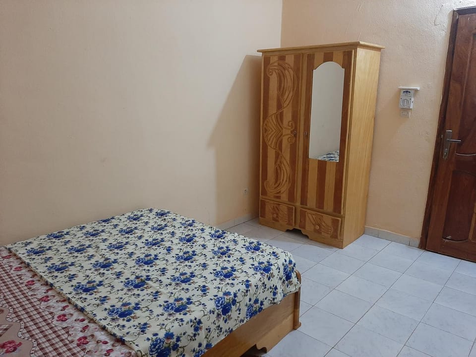Villa Chambre C climatisée douche Cuisine salon Bed and Breakfast in Africa