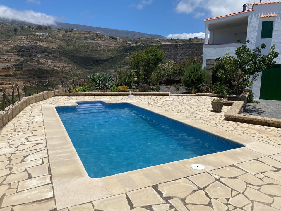 Garden view, Mountain view, Pool view, Swimming pool