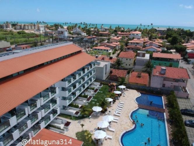 Bird's eye view, Swimming pool
