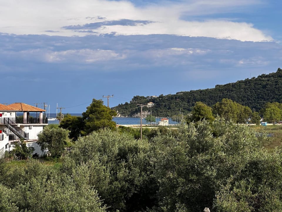 Day, Natural landscape, Mountain view, Sea view