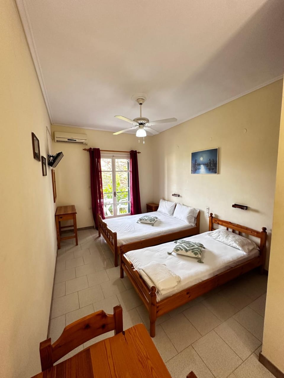Bed, TV and multimedia, towels, air conditioner