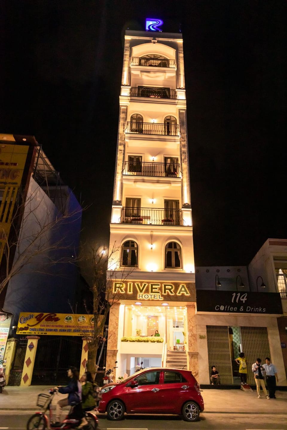 Property building, Facade/entrance