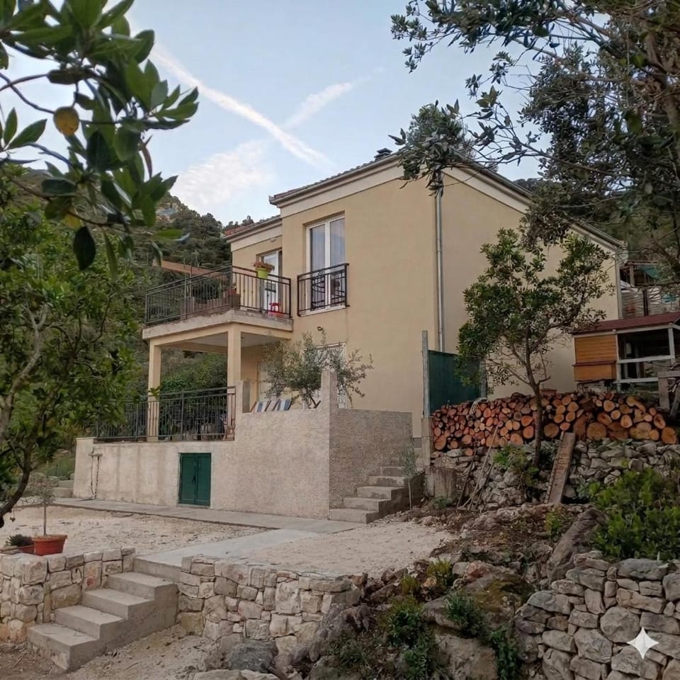 VILA ROZA Apartment in Dubrovnik-Neretva County