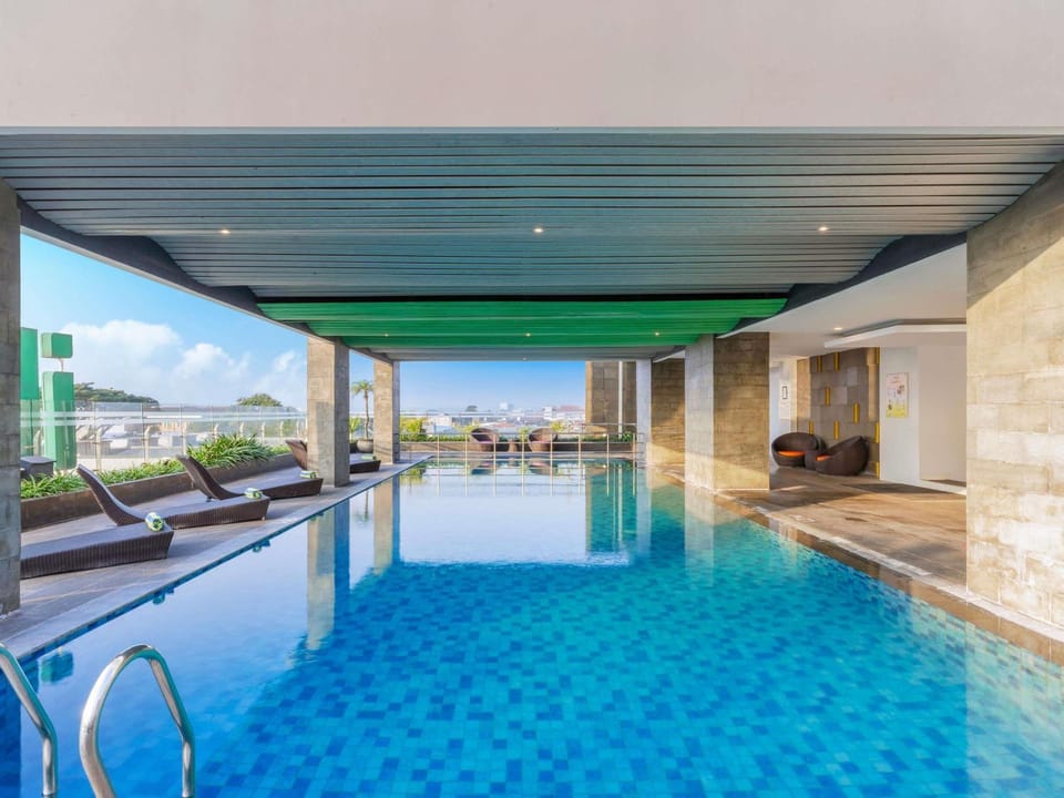 Pool view, Swimming pool