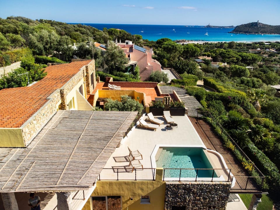 Property building, Day, Natural landscape, Bird's eye view, View (from property/room), Balcony/Terrace, Garden view, Mountain view, Pool view, Sea view, Sea view, Swimming pool, Quiet street view, sunbed