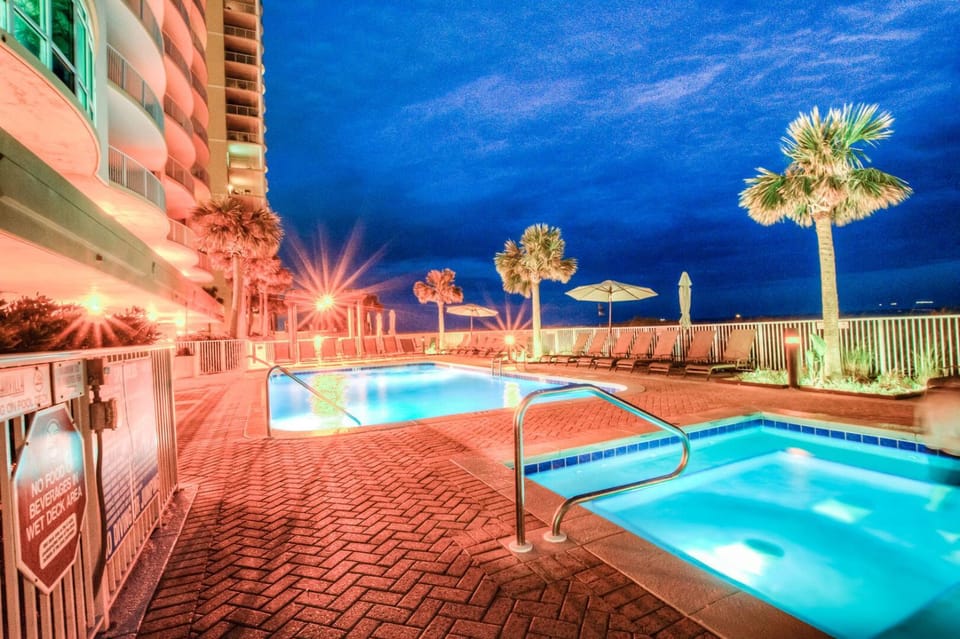Fantastic Private Complex -Beachfront 2BD Ocean Villa! Gorgeous Amenities House in Long Beach