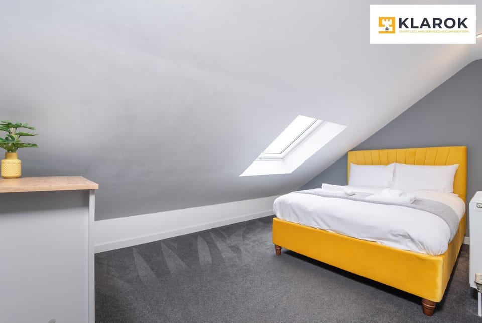 Bed, Photo of the whole room, Bedroom, heating, internet, towels