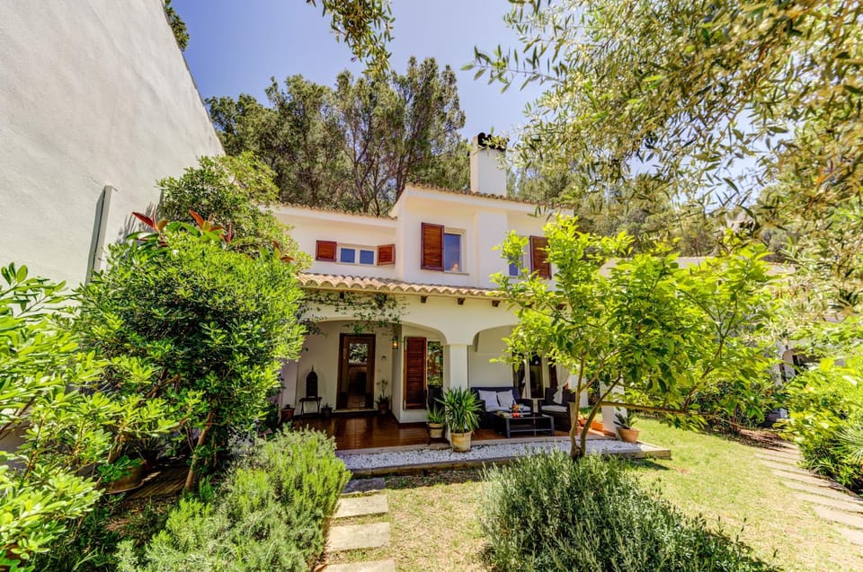 Property building, Garden