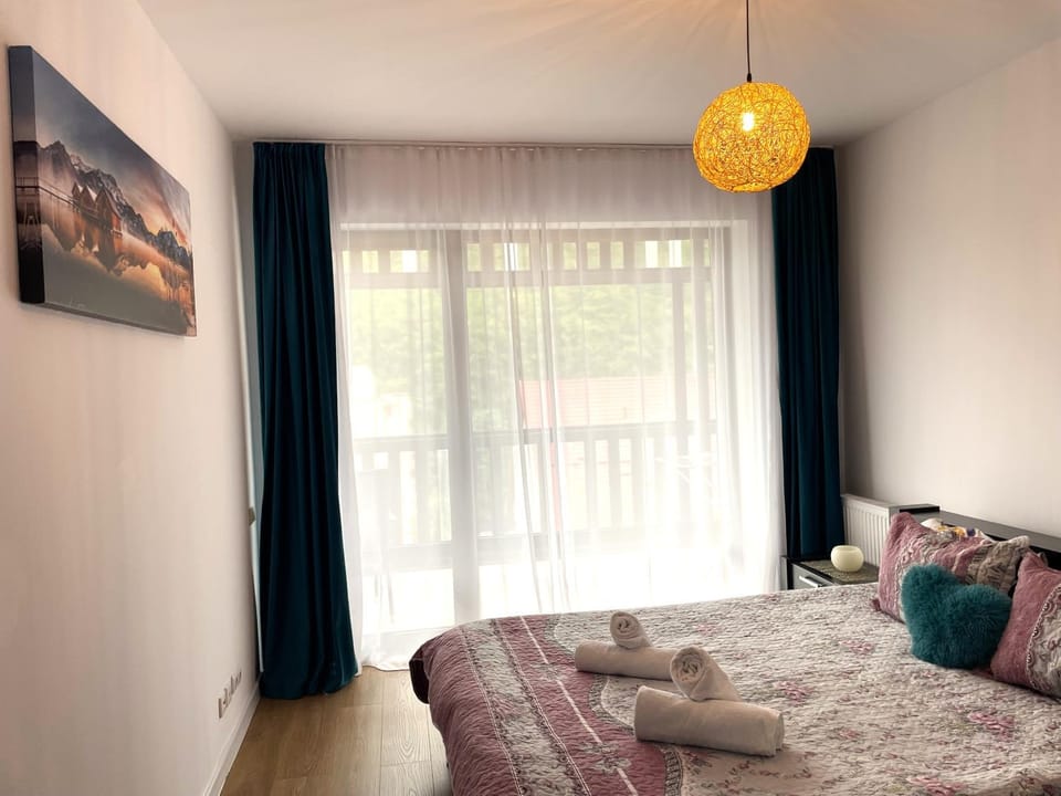 Bed, Bedroom, heating, towels, wardrobe