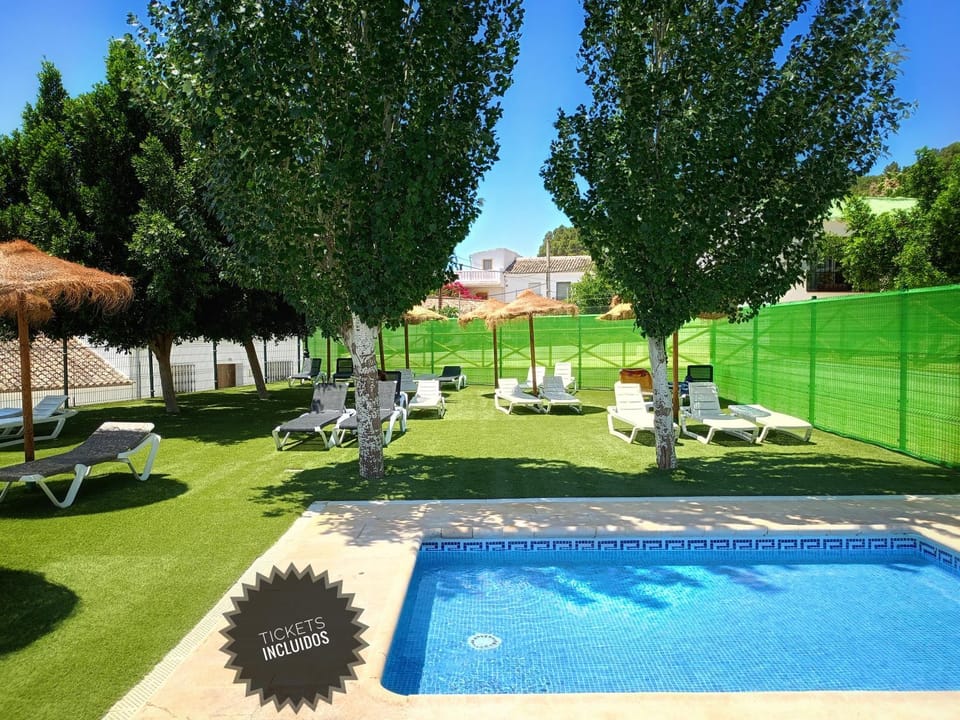 Day, Swimming pool, Swimming pool