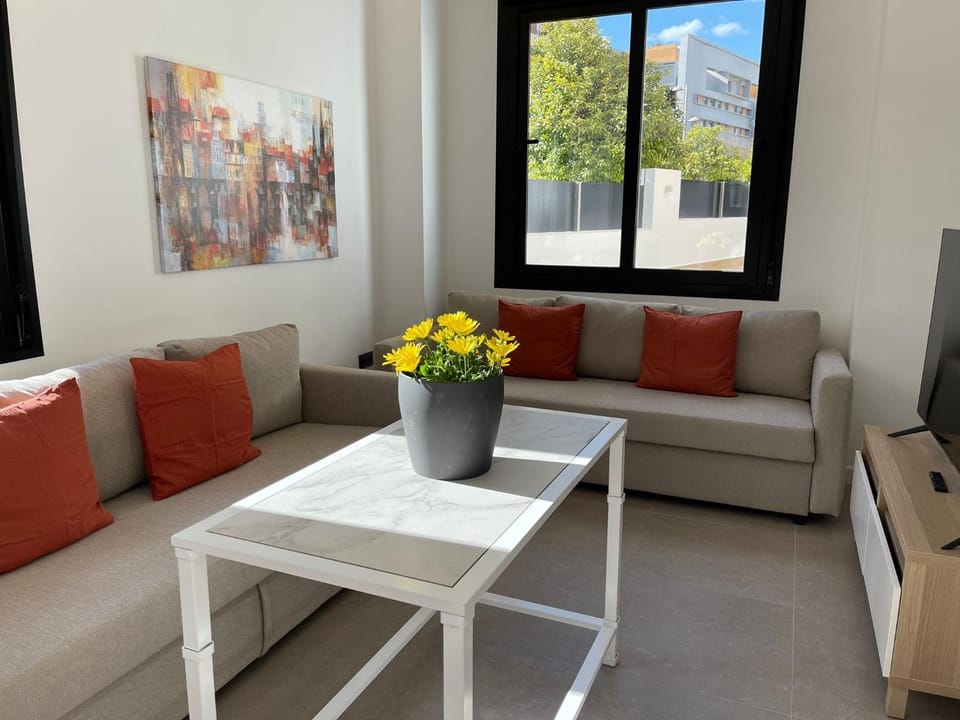 Living room, Lounge or bar