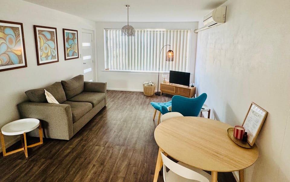 Sea Breeze with City Ease Apartment in Port Lincoln