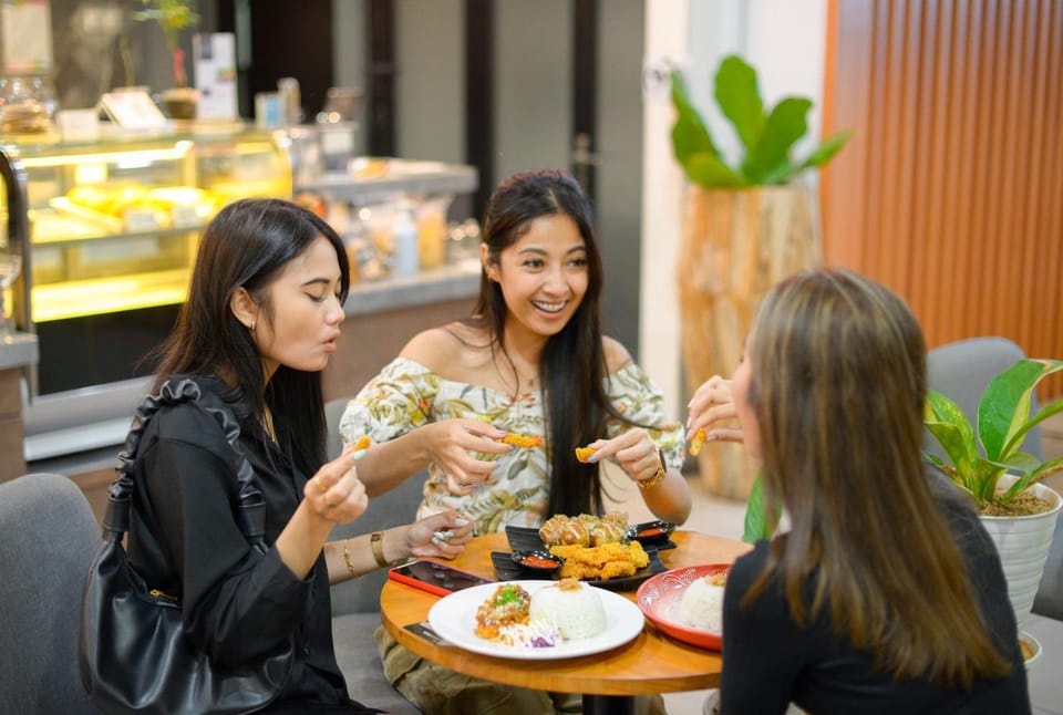 Restaurant/places to eat, Food and drinks, Food, Lunch, Dinner, group of guests