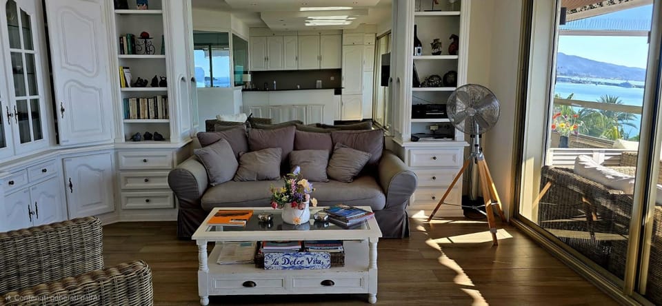 Day, Living room, Seating area, Time of day