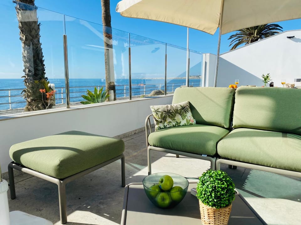 Balcony/Terrace, Seating area, Sea view