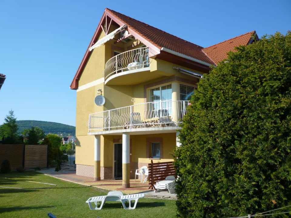 Kristály Panoráma Villa Apartment in Hungary